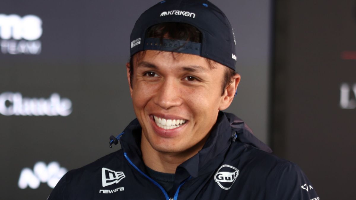 Alex Albon signs contract extension with Williams through&nbsp;2027